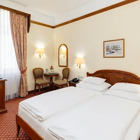 Hotel City Central Hotel 4*