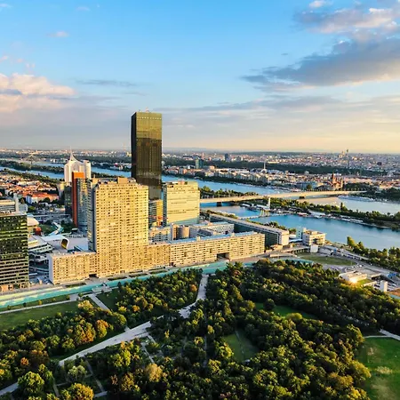 Hotel Arcotel Donauzentrum