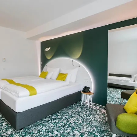 Arcotel Donauzentrum Hotel 4*