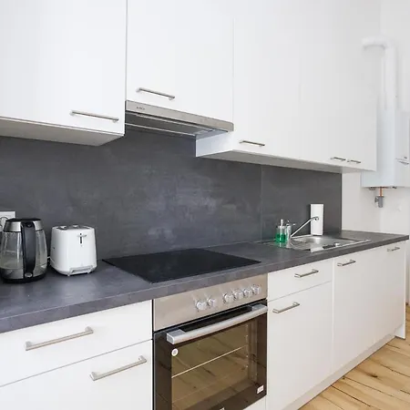Apartment 4ty3 - Stadtpark Is Calling Vienna