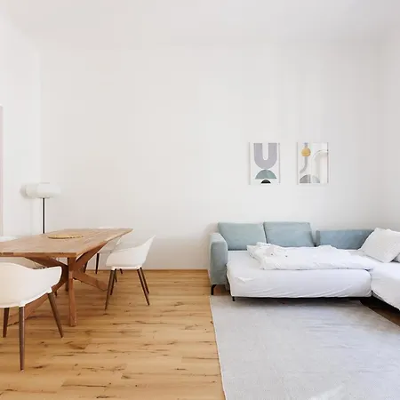 4ty3 - Stadtpark Is Calling Apartment