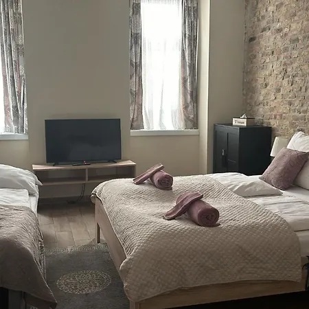 Comfortable Romantic 1 Bedroom Near Augarten