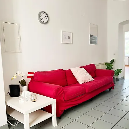 Apartment 4-bedroom In Central Location In Hipp 3rd District *