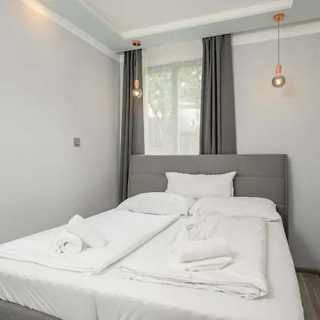 Aparthotel Elegance Palais Palffy 4*