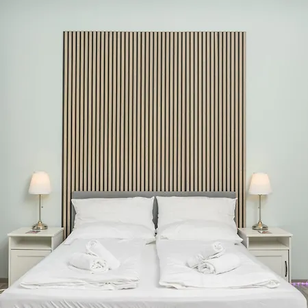 Aparthotel Elegance Palais Palffy 4*