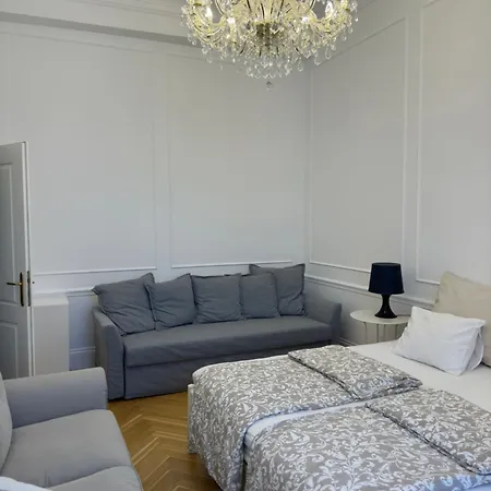 Apartment Royal Schoenbrunn