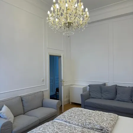 Apartment Royal Schoenbrunn Wien
