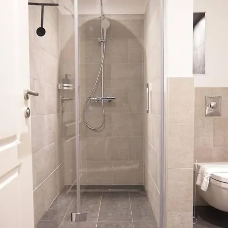 Apartment Fabulous Near Center Vienna
