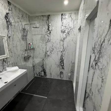 Luxurious In The Centre Of Appartement Wenen