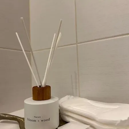 Stylish Modern Entire