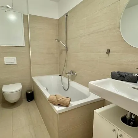 Wiener Townhouse Belvedere Appartement *