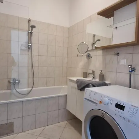 Ruheoase Naehe Donaukanal Апартаменты *