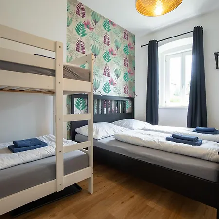 Dainn Schoenbrunn Apartment
