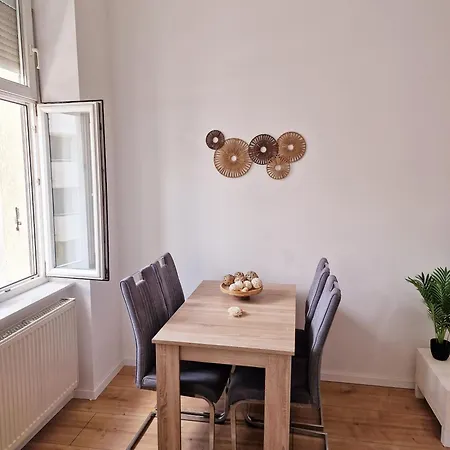 Apartment Vega - Favoriten