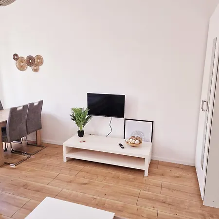 Vega - Favoriten Apartment