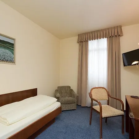 Thuringer Hof 3*