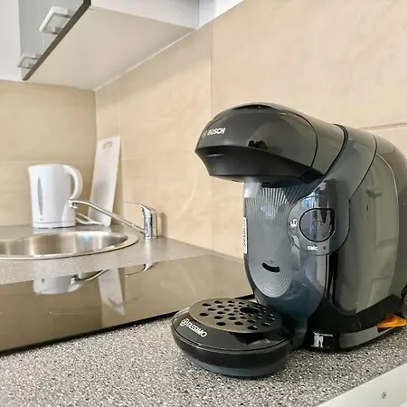 Cosy With Free Parking Apartment