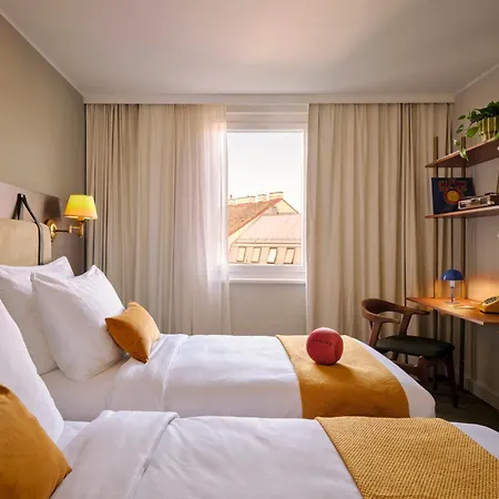 Hotel Max Brown 5th District, Part Of Sircle Collection - Formerly Pentahotel 4*