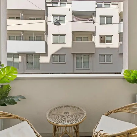 Modern I Parking I Bécs