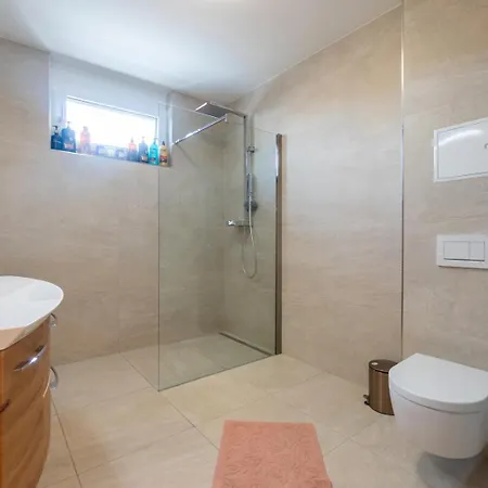 Bennett Apartment Vienna