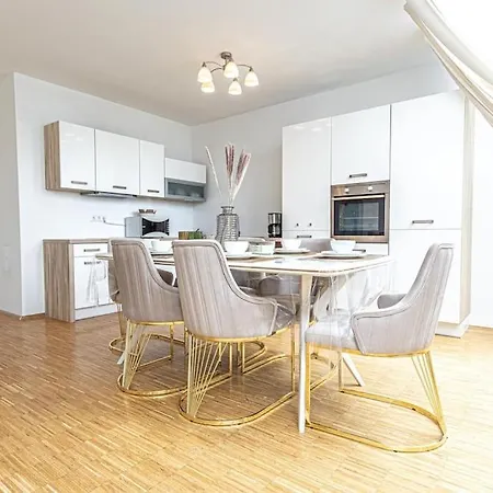 Super Luxury Apt, Only 12min To Ferris Wheel Vienna