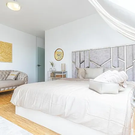Apartment Super Luxury Apt, Only 12min To Ferris Wheel *