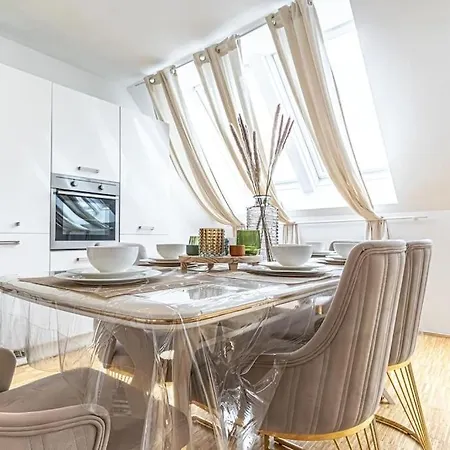 Super Luxury Apt, Only 12min To Ferris Wheel *