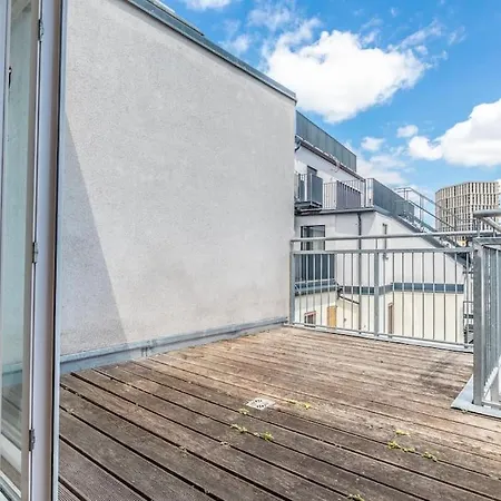 Super Luxury Apt, Only 12min To Ferris Wheel