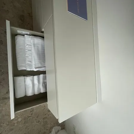 Apartment Modern