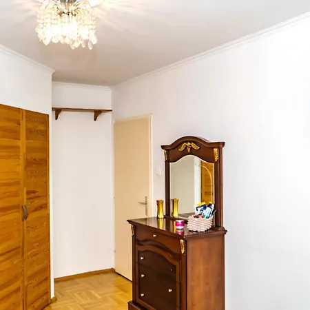 Spacious 5 Minutes To Wiener Stadthalle * Viena