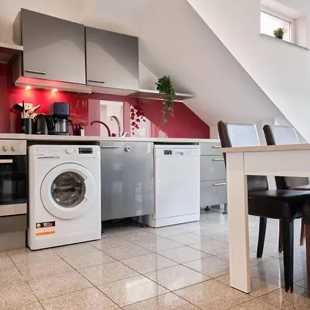 Apartament I 5 Minutes To Metro Wiedeń