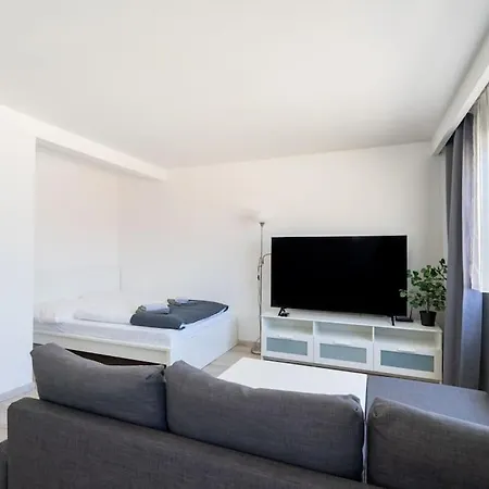 Premium Central Belvedere Apartment