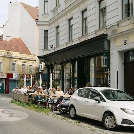 Hip Perfect For 4 Or 6, Great District, Metro Vienna