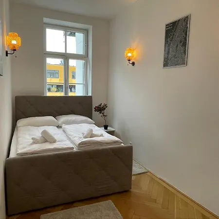 Apartment 4 Red Star 8 Vienna