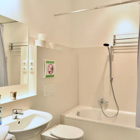 Apartment & Charming Viennese Flat *
