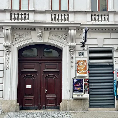 & Charming Viennese Flat Apartment Vienna