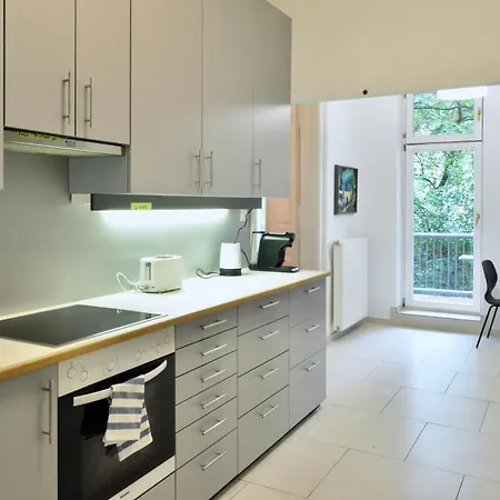 Apartment & Charming Viennese Flat *
