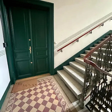 & Charming Viennese Flat * Vienna