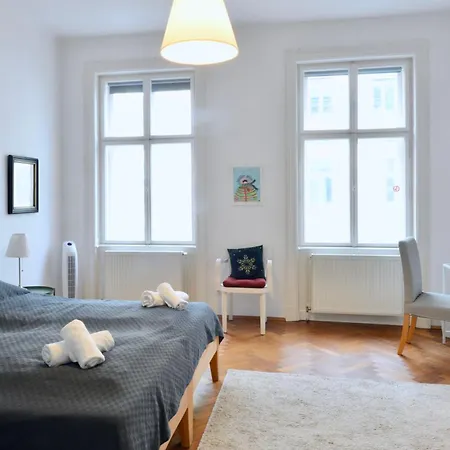 Apartment & Charming Viennese Flat Vienna