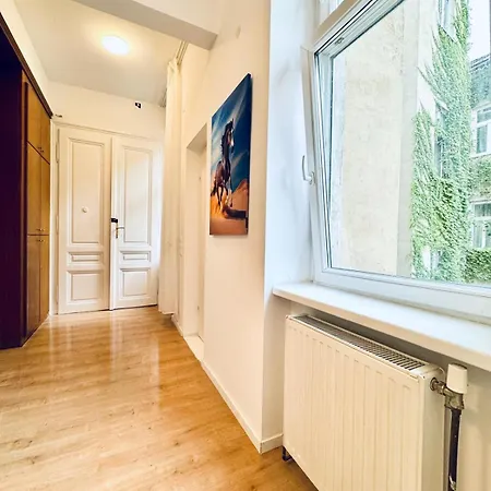 Apartment 5br Shared Ideal For Groups 7 Min To Westbahnhof