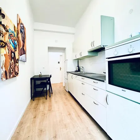 5br Shared Ideal For Groups 7 Min To Westbahnhof Vienna