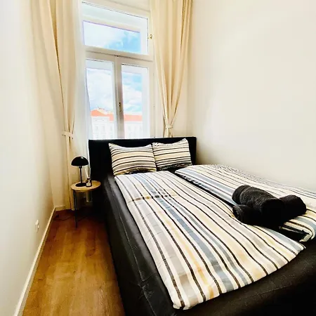 Apartment 5br Shared Ideal For Groups 7 Min To Westbahnhof Vienna