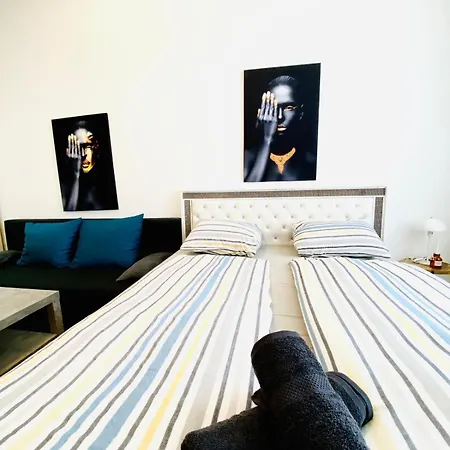 5br Shared Ideal For Groups 7 Min To Westbahnhof Apartment Vienna