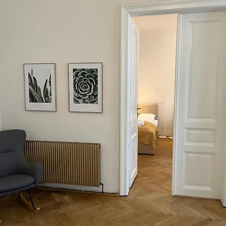 Grosszuegiger Wiener Altbau Gleich Neben Schoenbrunn Apartment Wien