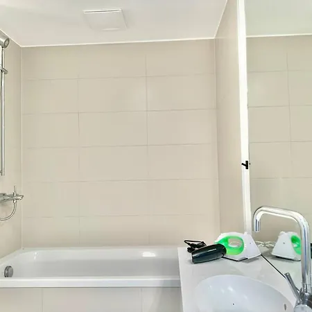 Apartment 85 M2 Modern With Free Parking Vienna