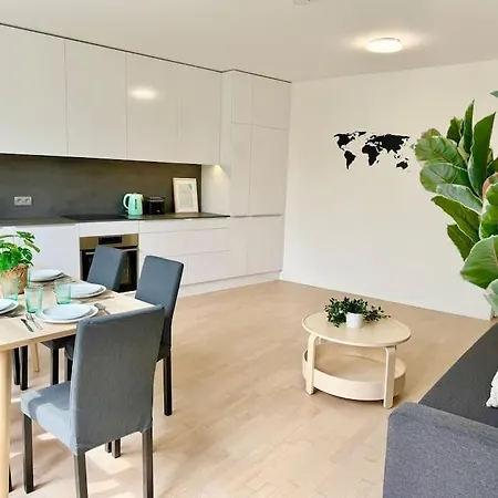85 M2 Modern With Free Parking