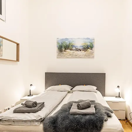 Apartment Modern By Jr *