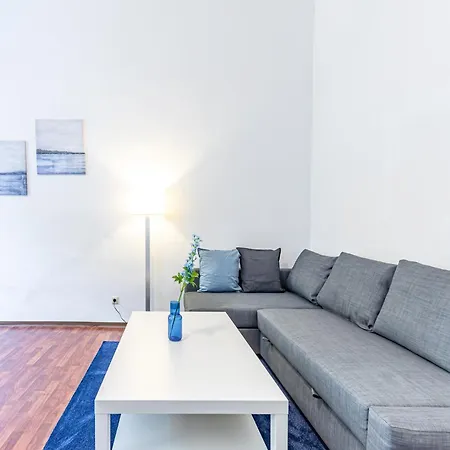 Apartment Modern By Jr