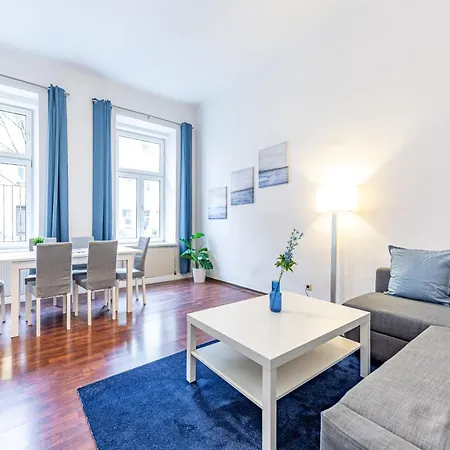 Apartment Modern By Jr