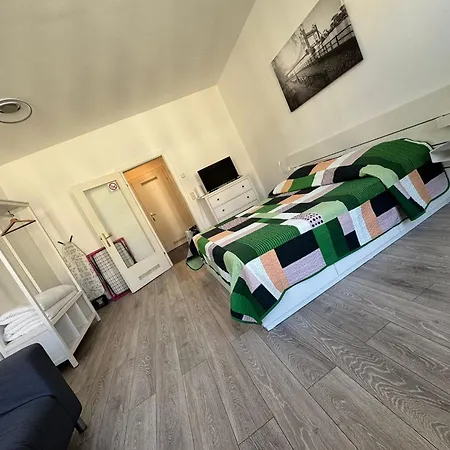 Gesamte Fuer 2, Top21 * Vídeň